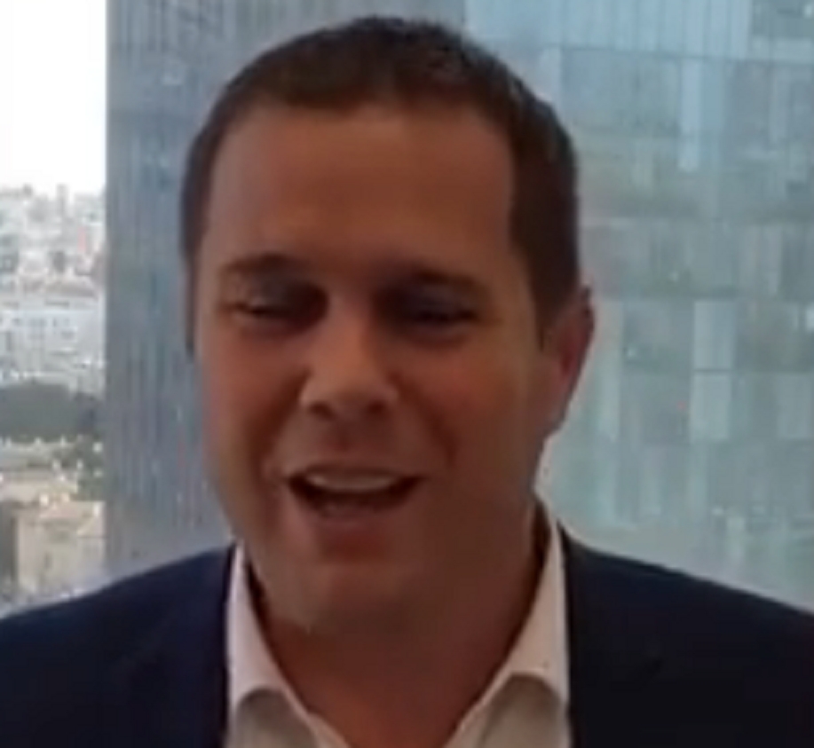 גיא אופיר עכשיו שהתגרש שני שטלריד עושה לו קיצי קיצי