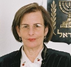 חני סלוטקי שופטת בדימוס הרשיעה כל גבר בגלל קנאת פאלוס