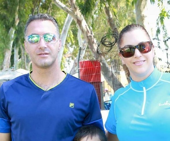 יעקב יצחק וזוגתו אושרת מפרנס אותה על חשבון סחיטת גברים