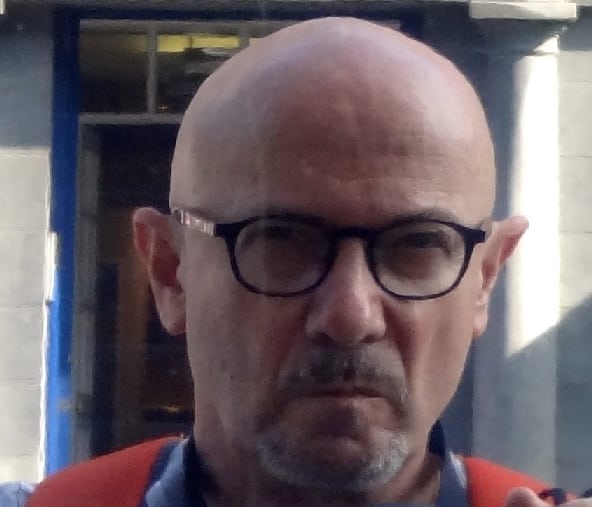 שמואל קרון פסיכיאטר מחלק נכויות נפשיות לעובדי מדינה כדי לחלוב את המדינה