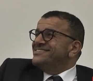 ניסים מרום תופר תיקים לנקום את האגו הרמוס שלו