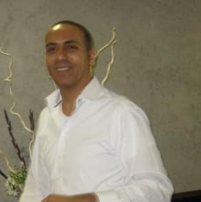 ארז הלל מגיש תביעות לניתוק אבות מילדיהם