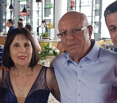 ציון סמוכה ואשתו איקה חוגגים על כספי סחיטת הגברים