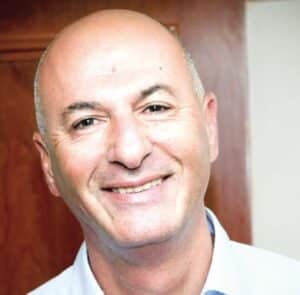 נתי שמחוני בעל בוטיק מטעמי מצפון סירב לייצג את עד המדינה השטינקר מיקי גנור