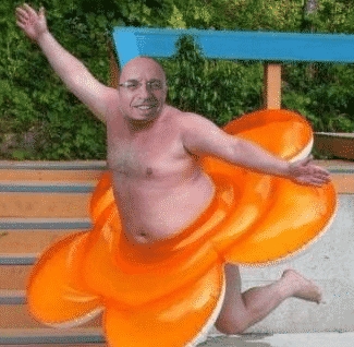 נועם סולברג קוקסינל מתנחל שגם אוהב לרכל