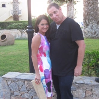 רפי ארניה ואשתו סוזי ארניה הפותחת תחת ובולעת שפיכים