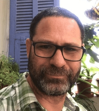 שמאי כרכום הפסיכולוג שגילה את הזיופים של אודליה צריקר שהבת שלה אוטיסטית