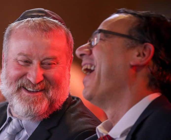 אביחי מנדלבליט ומפעיל המריונטה שלו שי ניצן ניצי פיצי