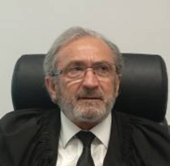 אברהם הימן חלאה טינופת גנב לאייכמן את הגלימה