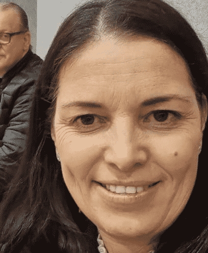אסנת ספורטה מקומטת שחולבת כספים לפרזיטיות סוציאליות
