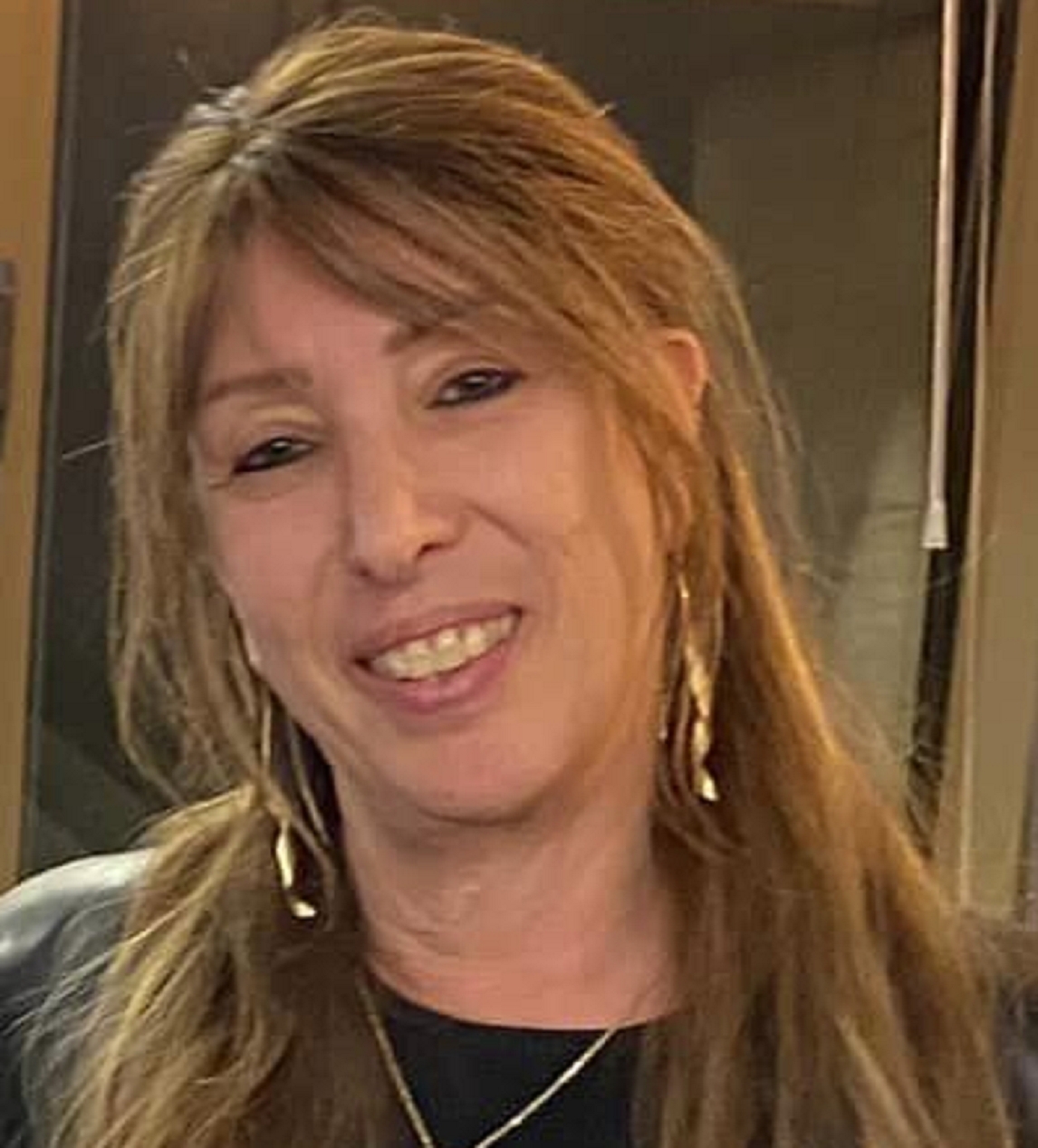 ורדה פלאוט רק פמיניזם ווגינות כוס וציצים מפלסטיק בראש מעייניה