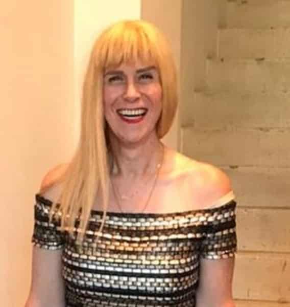 שני רופא לשעבר אהוד רופא בכתבת ליקוקי תחת לארגון הפמינאצי אישה לאישה ונחשית לנחשית