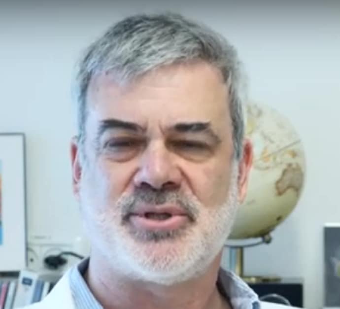 אלי שפכר דוקטור באיכילוב שנותן חוות דעת נגד חיילים שקיבלו הלם קרב