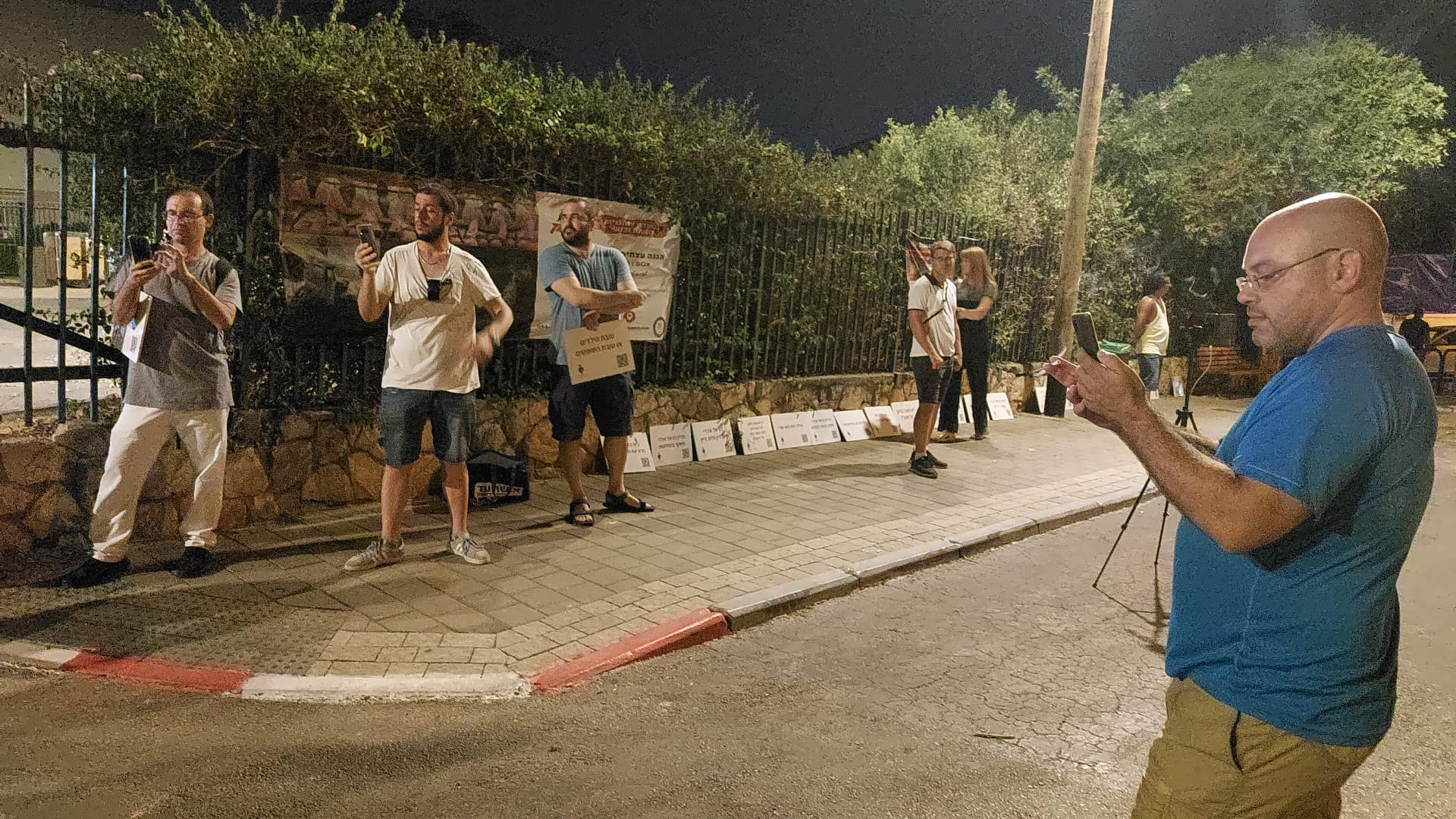 ביקור בבית הזונות של אסתר חיות עי אבות גרושים מופלים 4 30-7-2022