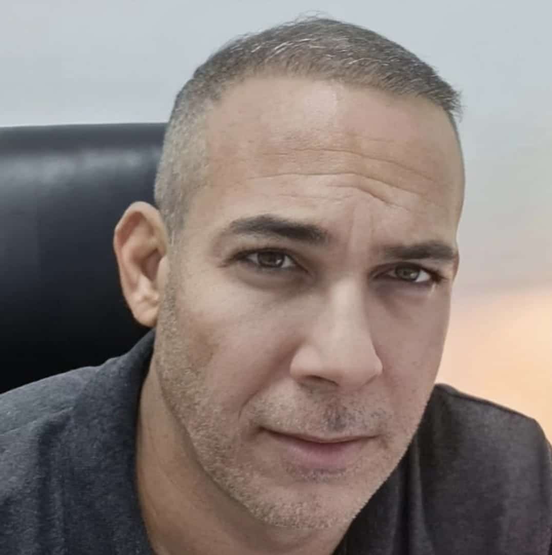 אסף טופול נקלע לסכסוך עם שכן שאשתו פרקליטה ודפקה לו כתב אישום