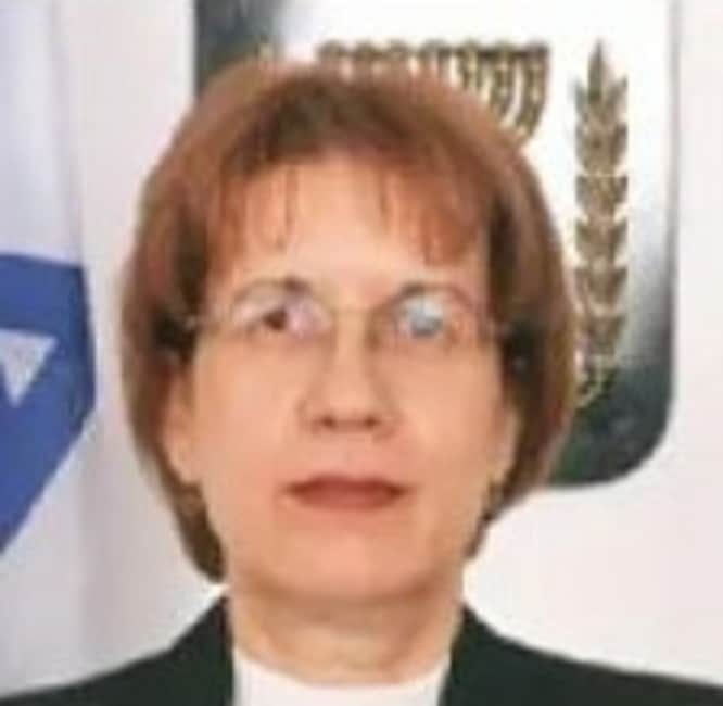 הדסה אסיף סוגרת תיקים בפסק דין בלי הוכחות ובלי ראיות כי יש לה גחמות נשיות
