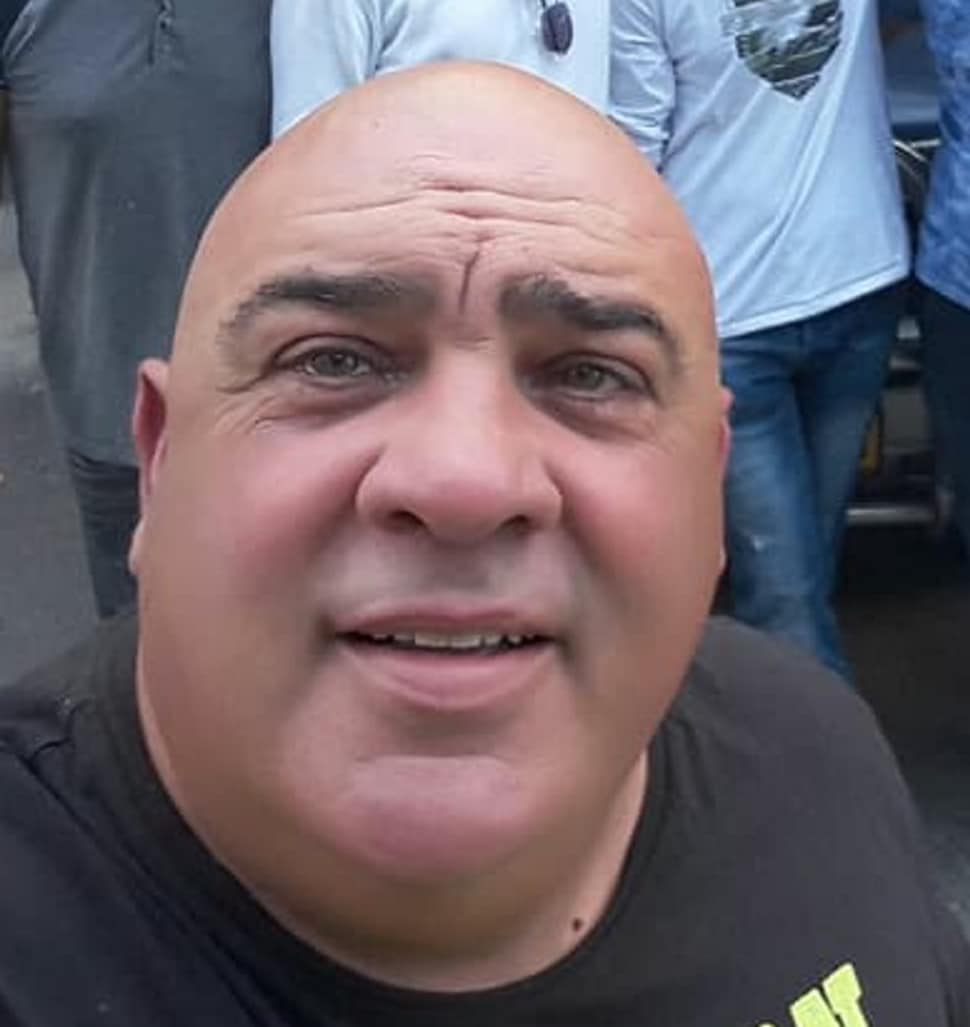 יעקב יעקובי מייצג נשים רעילות עם ווגינה חמדנית פעילה
