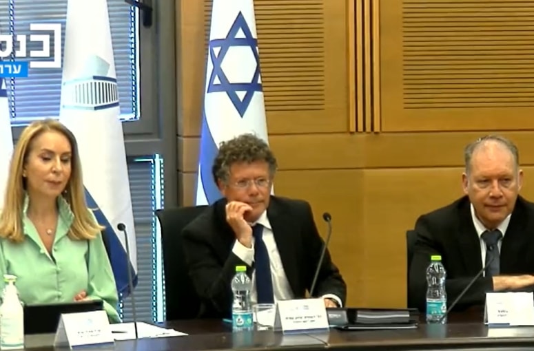 יצחק עמית בראש ועדת הבחירות לכנסת מתפלץ ומתפחלץ בגלל הקנביס