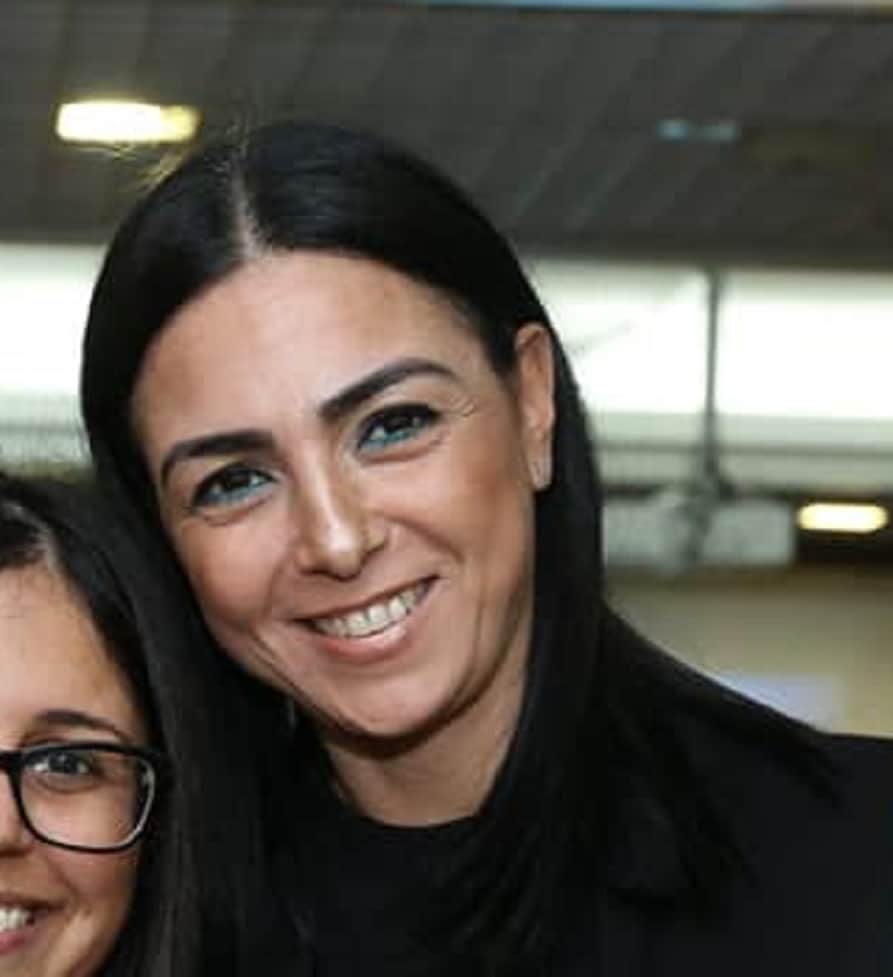 קרן הכהן בהמת מגדר מבהילה אכולת תסביכי ווגינה רקובה