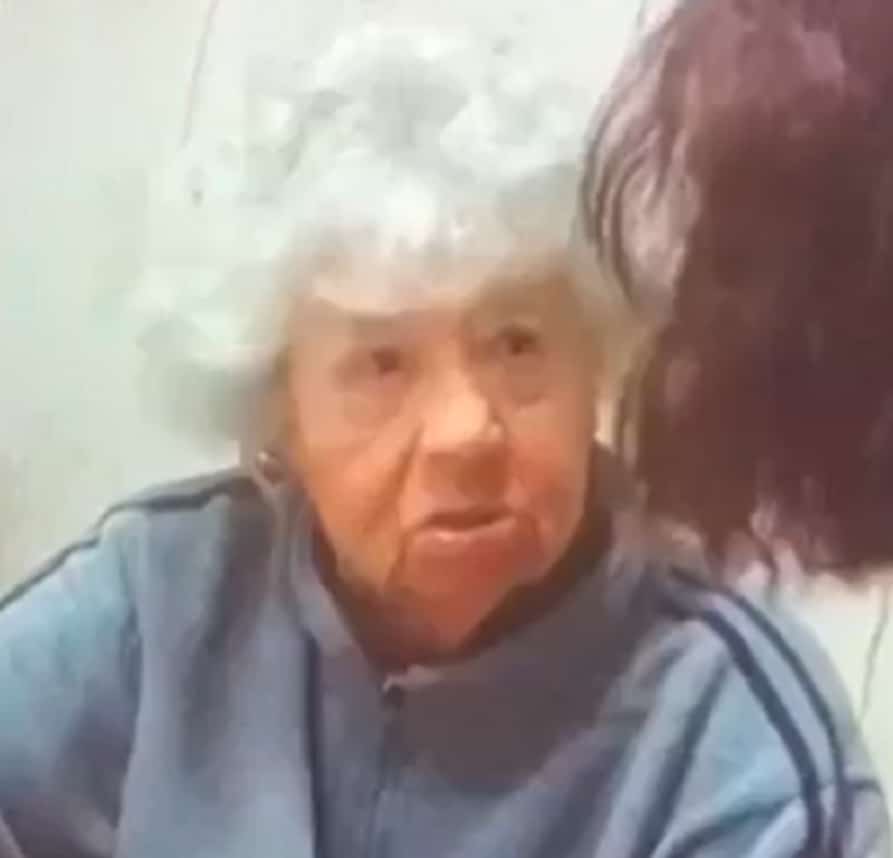 רותי שפיץ הזקנה שחגגה עם גולד דיגר בן 50