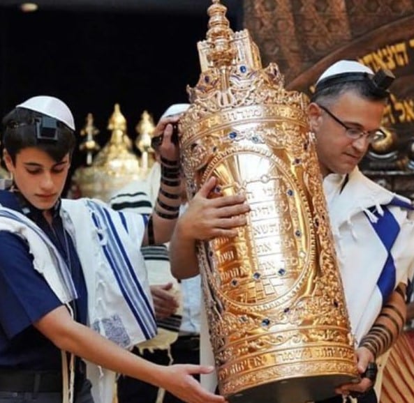 חיים ויסמונסקי בריטואל פרימיטיבי עם קטין בן 13