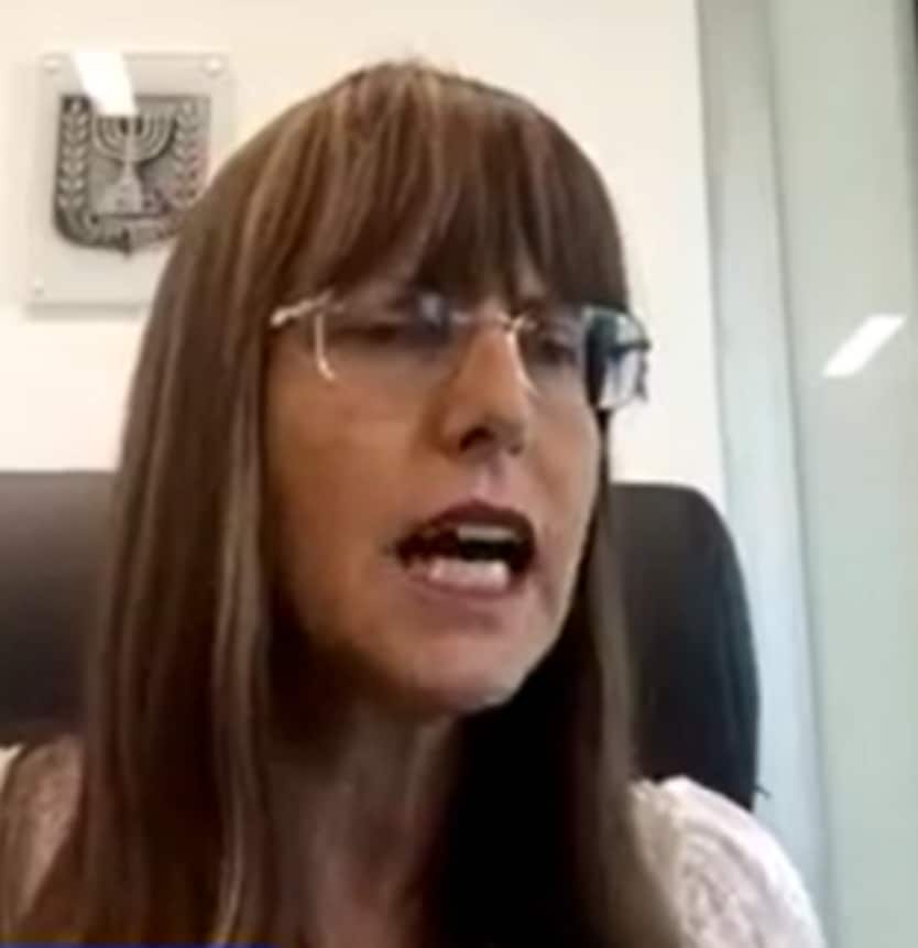 השופטת אביגיל כהן דופקת אזרחים ללא רחמים