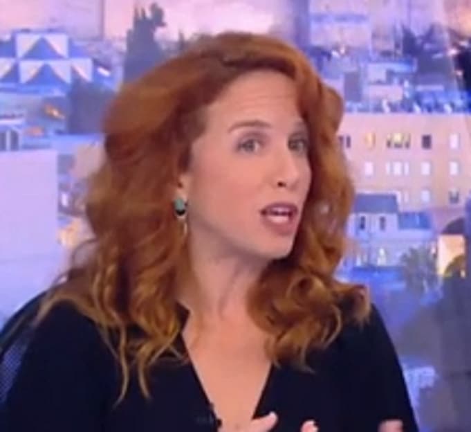 זו סתיו שפיר או שזו דראג קווין