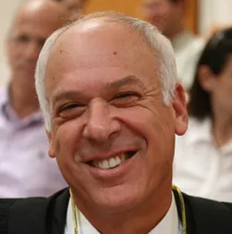 עוזי סלמן יועמש עירית תל אביב מקבל 67000 שח בחודש