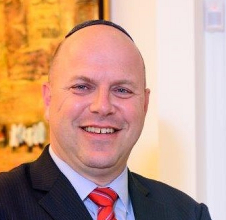 DAVE WOLD דייב וולף עורך דין נוכל שמספק חתימות נוטריון מזוייפות
