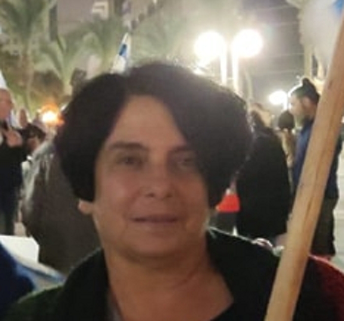 מטי צרפתי בהמת מגדר ארסית ודוחה מטעם יש עתיד לכוס ולמנוש