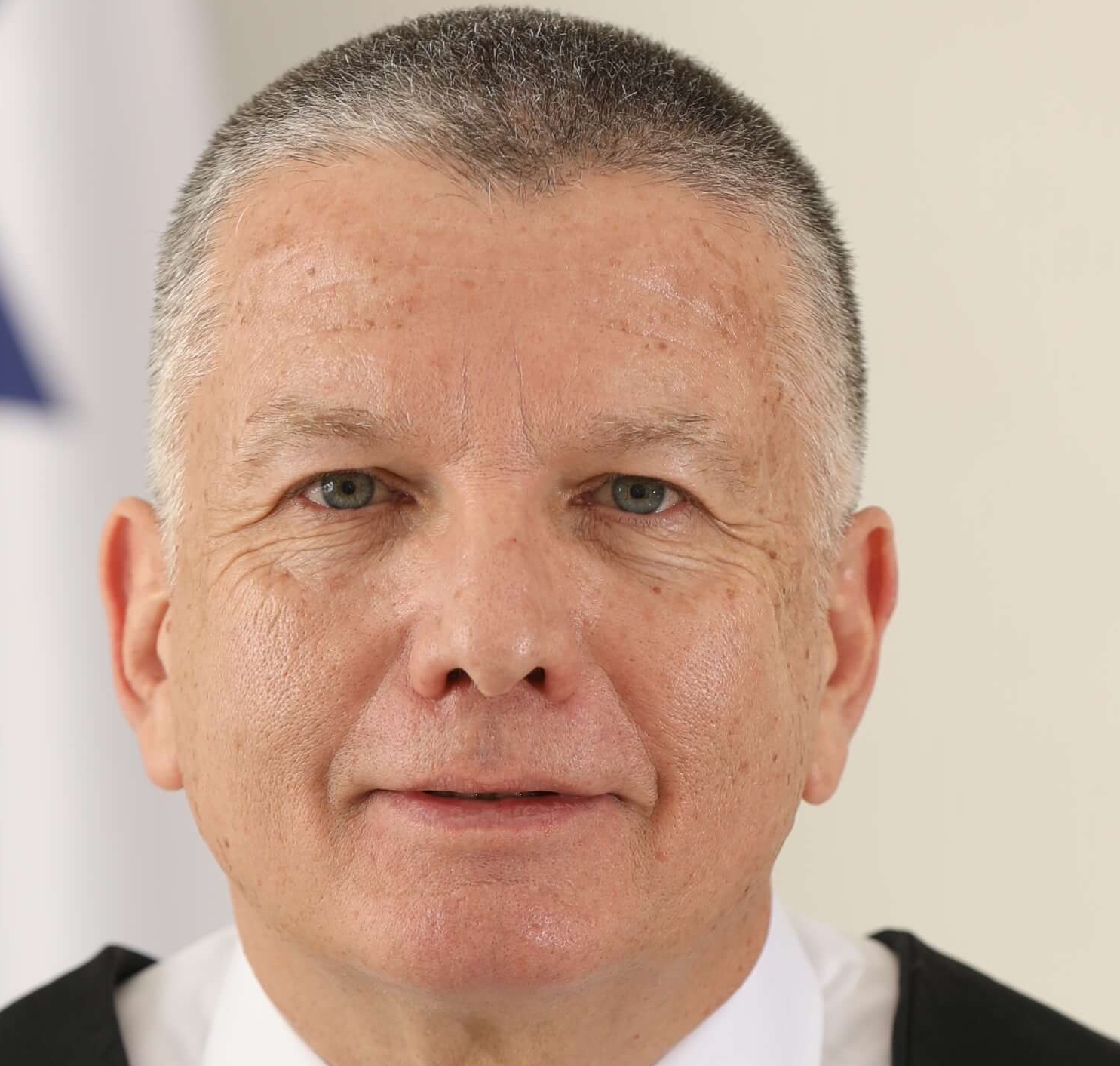 אייל באומגרט קורבן עלילת אונס שטפלה עליו עדנה ארבל