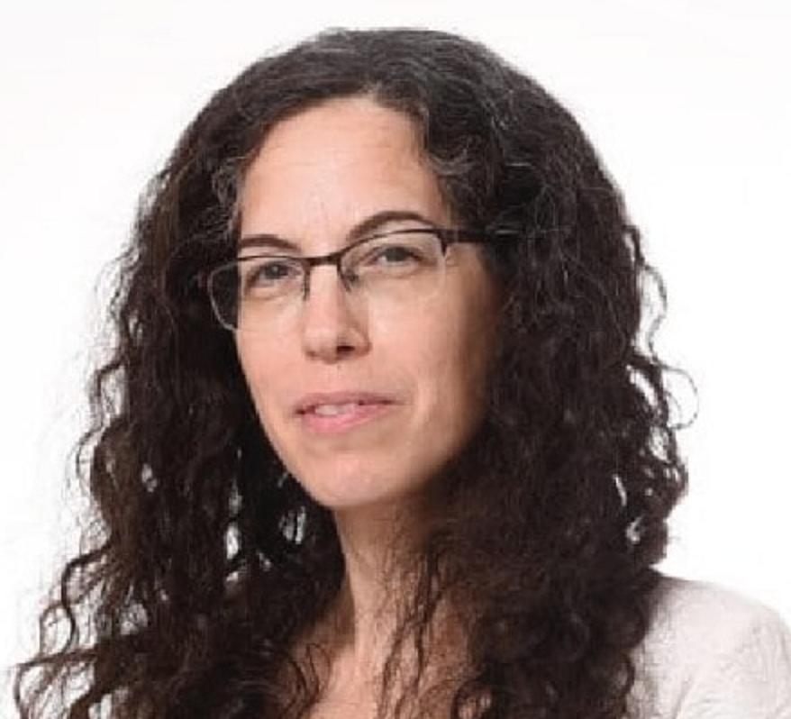 גלית בלאו בהרב עפולה מומחיות בייצוג ערפדות, קרציות זונות ונחשיות