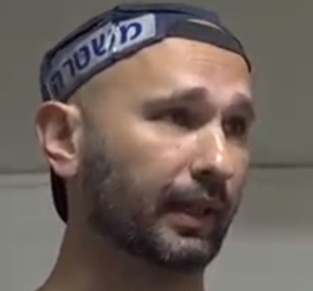 שוטר רוסי מאשדוד קיבל משימה לקבל מציצות בבתי זונות