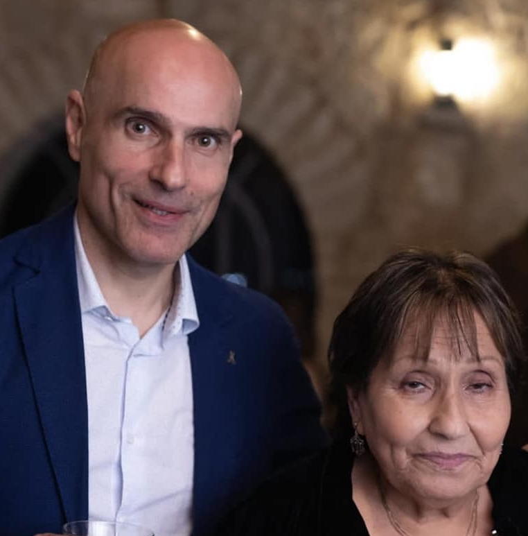 אדה נבעה ואפי נוה בנה האוהב תיצרר נשמתה בצרור החיים