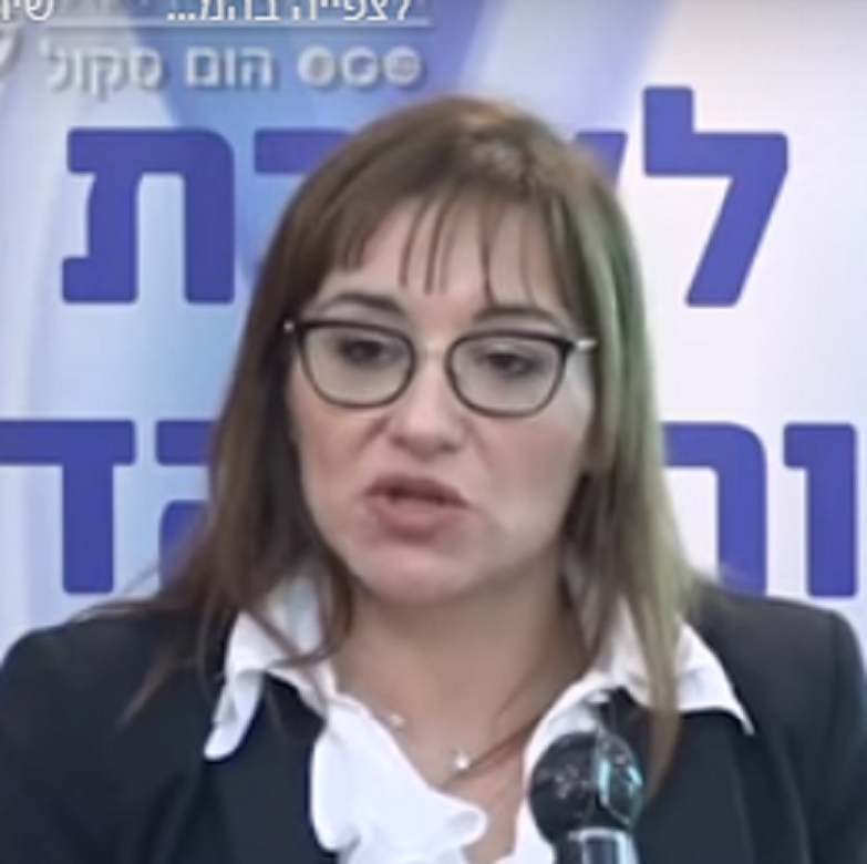 פאני גילת זה שגבר גרוש הפך הומלס לא מספיק צריך לחסל אותו