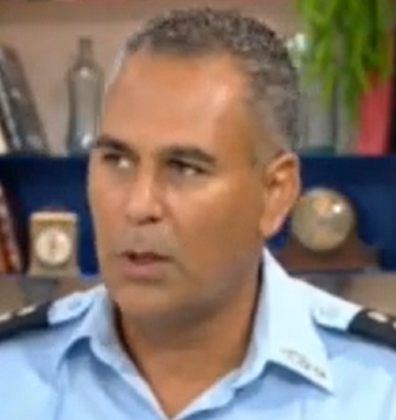 חיים בובליל פינטז על 100 הומואים ערומים והלך לסאונה קרליבך להפשיט אותם