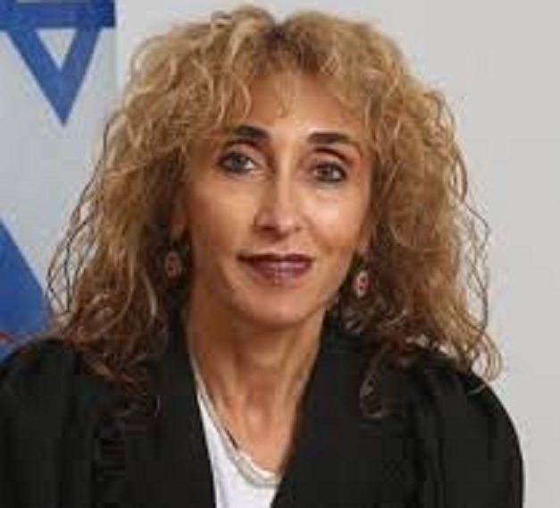 מאיה מרינה לוי שימשה יועצת בארגוני ווגינה וכוס ועשו ממנה שופטת זבלע