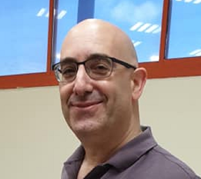 עידו באום זבלן מוח של הארץ בשירות ליאת בן ארי דליף דליף