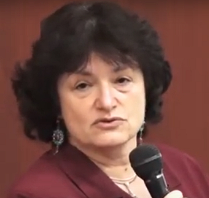 אורית קמיר דראג קווין מכוערת שאף גבר לא חשק בה