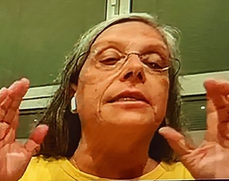 דסי הדס פורר מבהילה מפחידה איומה ורוויה בטסטוסטרון גברי