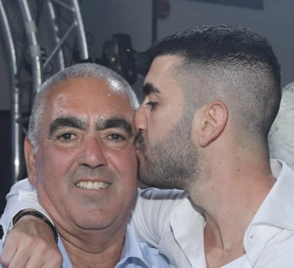 הבן עומר דמרי עם האבא חיים דמרי שנפטר בתאונה