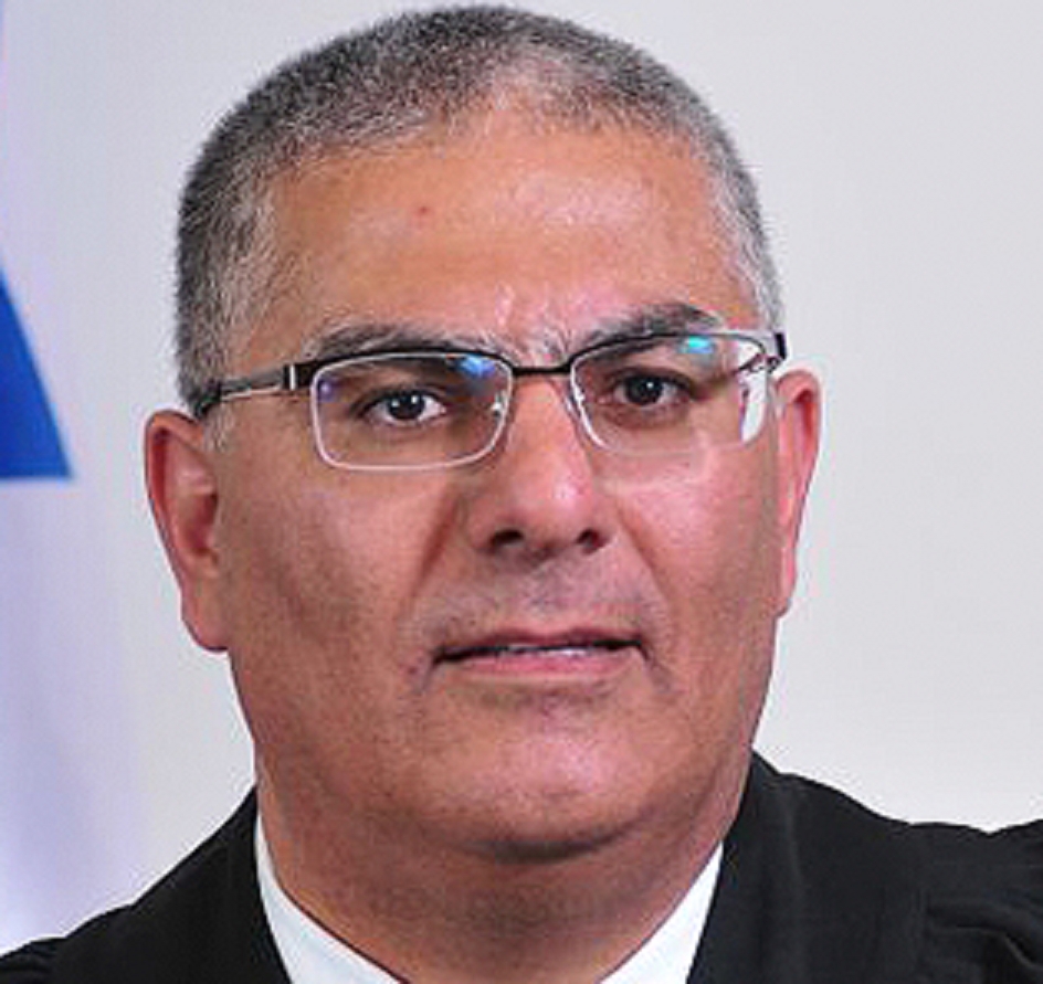 ערפאת טאהא שופט בעד הון שלטון פוסק נגד האזרחים העשוקים