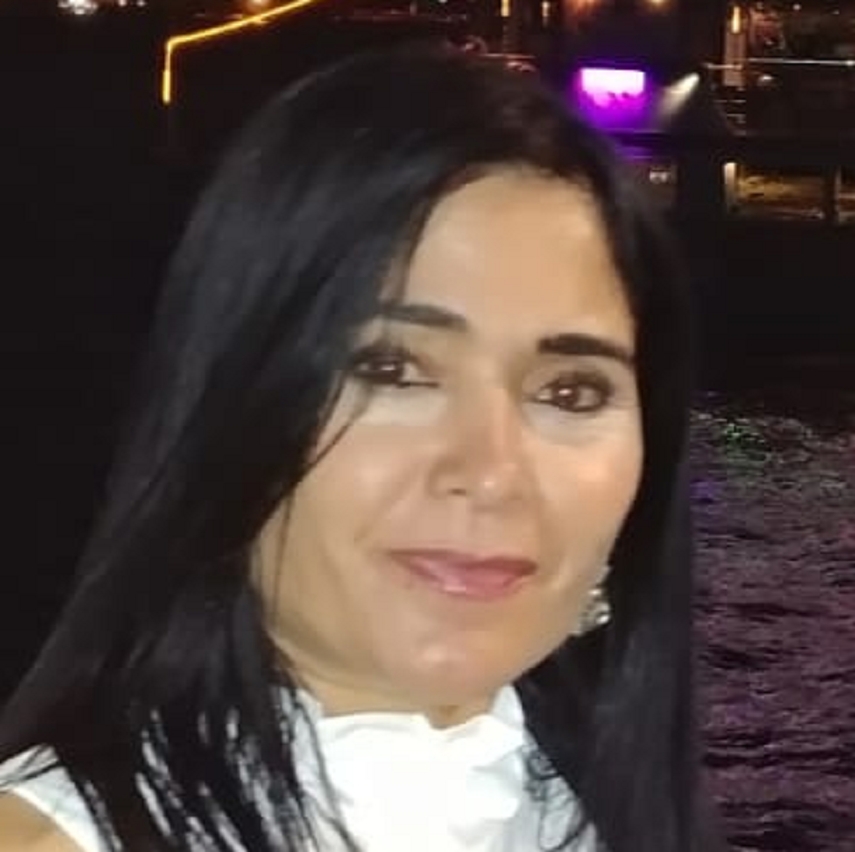שרית שמחה איזק נהנית מחדוות המין עם גברים בפוליגמיה