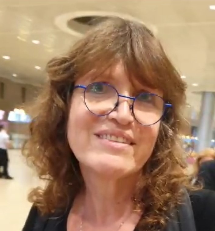 דלית שרגא שפחה נרצעת של בעלה הדומיננטי אליעד שרגא