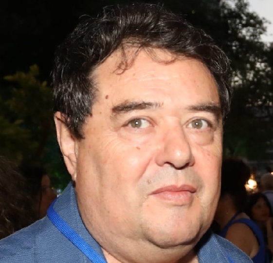 ישראל יניב מרוב חזירות צמח לו סנטר כפול ומכופל