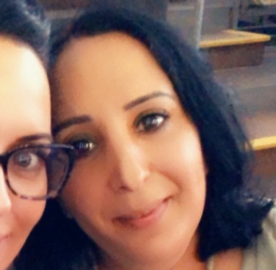 שלומית בן ציון שוטרת מחפשת גברים גרושים כדי לזמבר אותם