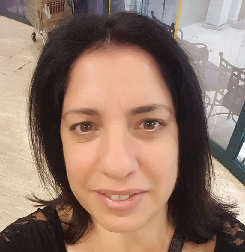 חני דקל אלבז גבתה 6000 שח שכר טרחה וביקשה פטור מאגרה