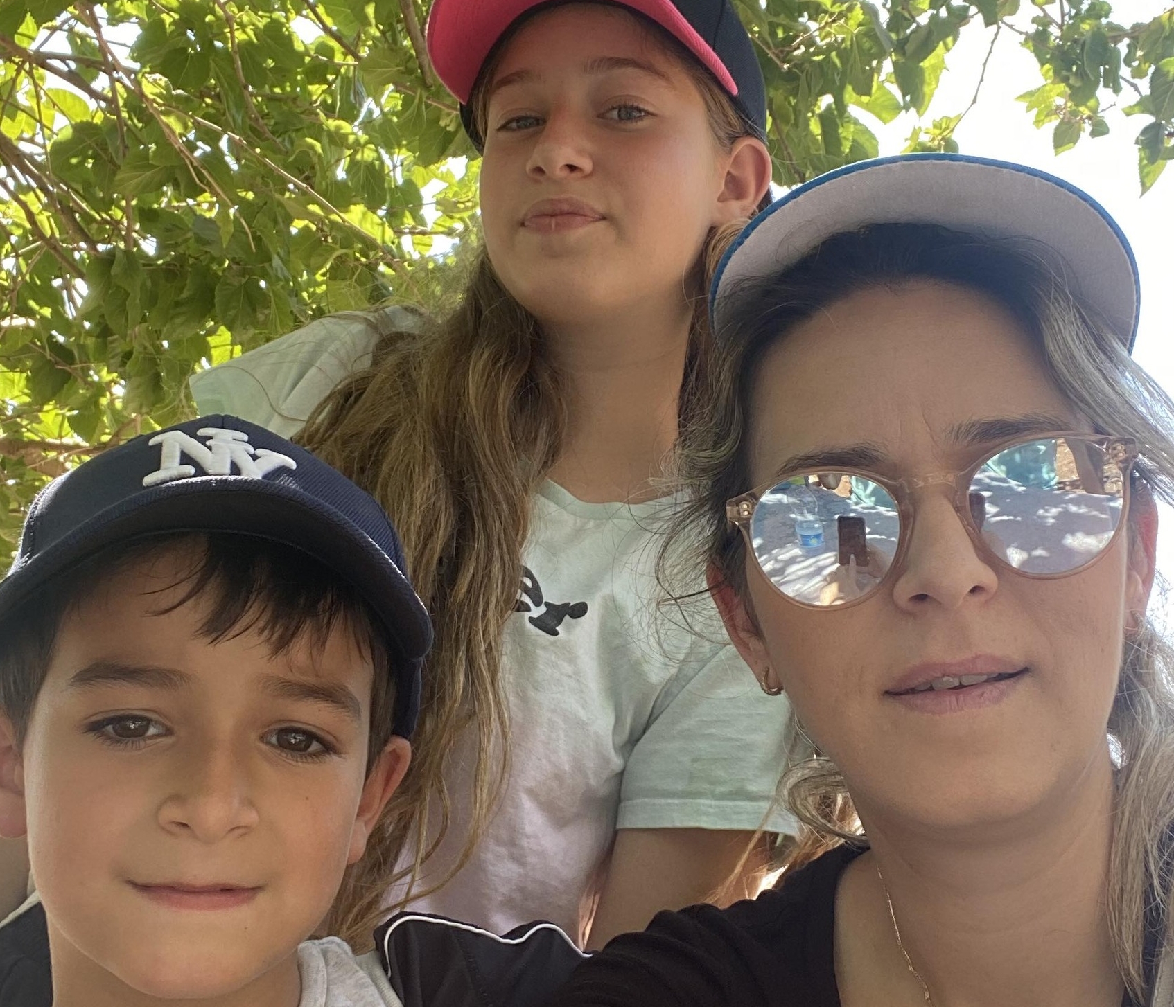 סיון זיגרמן חן היא העוזרת הפתיינית שפיתתה את אסף זגורי לבגוד בשולה
