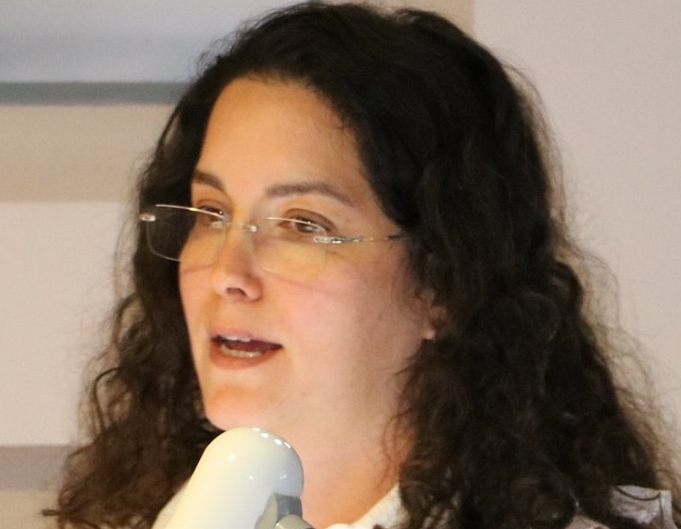 ענבל קצב קרן אחרי הסלקציה על הרמפות הפעילה תנורים לגברים באושוויץ
