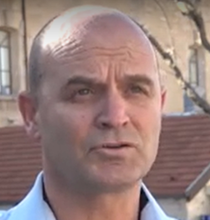 אזיק סימון משטרת ירושלים לקח אתנחתא מצייד והתעללות בגברים בהליכי גירושין
